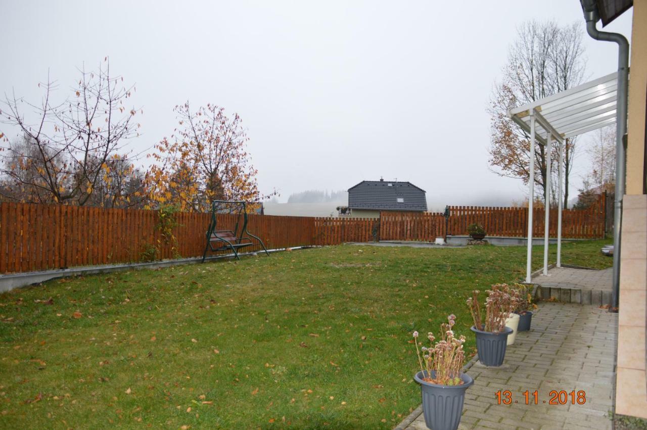 Penzion Pod Kostelem Bublava Exterior foto